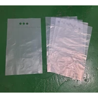 Kantong Plastik HD Jinjing 3 Jari Laundry  30 x 50 cm x 0.06mm ( Tanpa Gusset/Lipat )