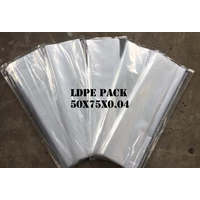 Kantong Plastik LLDPE Pack Clear uk 50cm x 75cm x 0.04mm